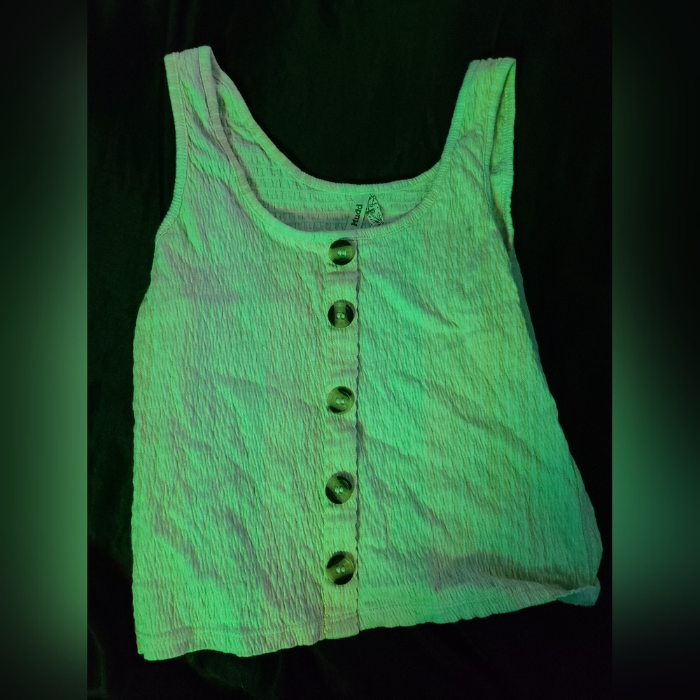 Rainbow shirt not real buttons